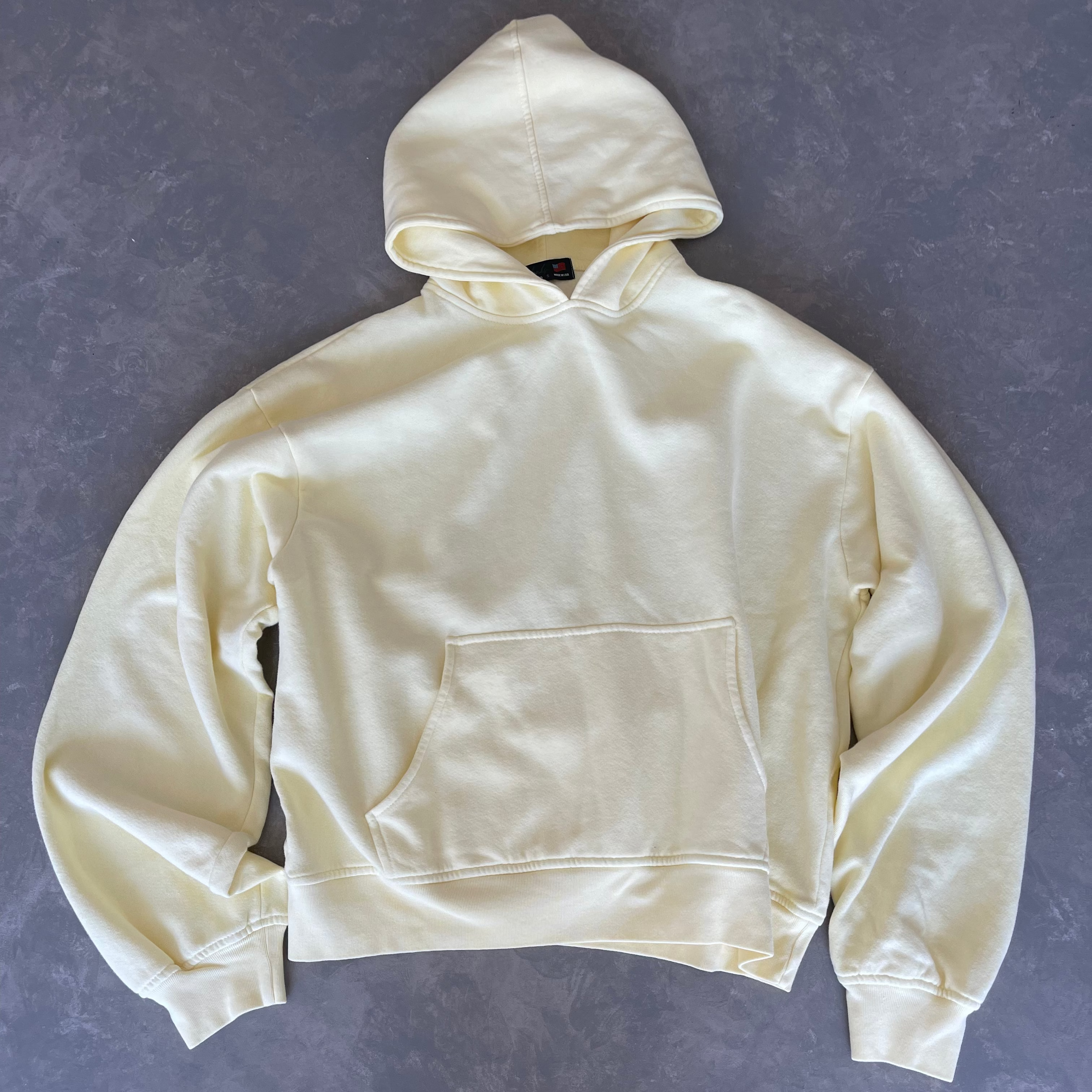 LIGHTWEIGHT HOODIE